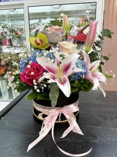 Букет за теб – Flowers Studio Art Design Beni