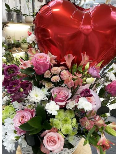 Букет за теб – Flowers Studio Art Design Beni